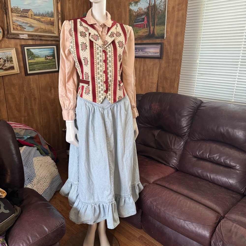 Vintage Boho Cottagecore Ruffle Skirt